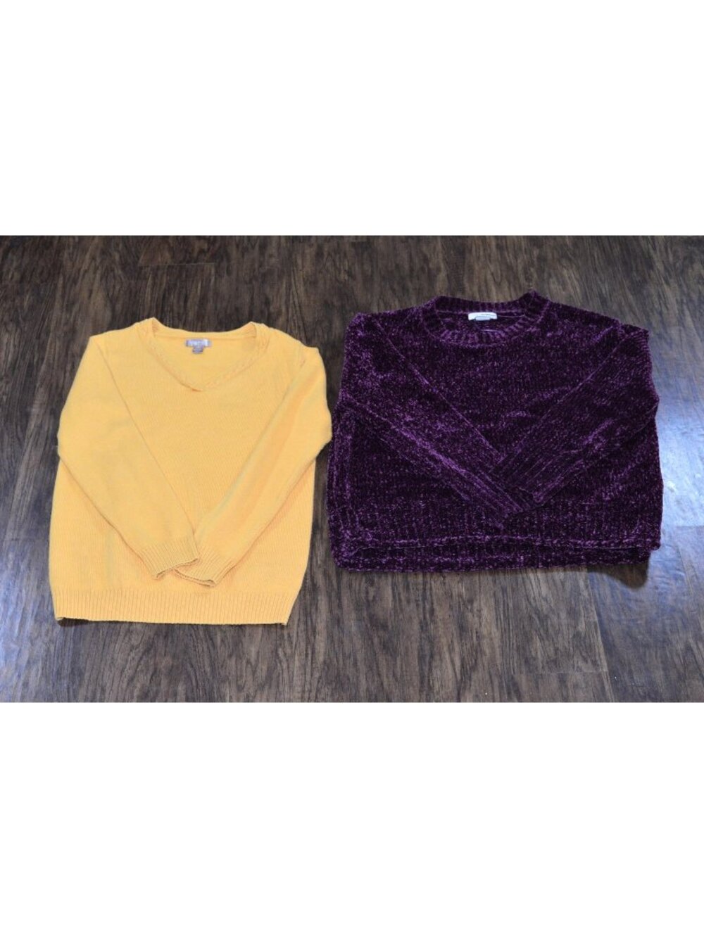 Women's Size M Pullover Sweater Lot of 2 Knit Chenille Cottagecore Cozy 90's